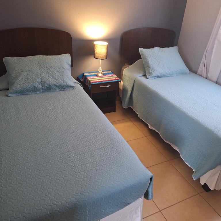 Casa Familiar La Rose - Two-Bedroom House - 16