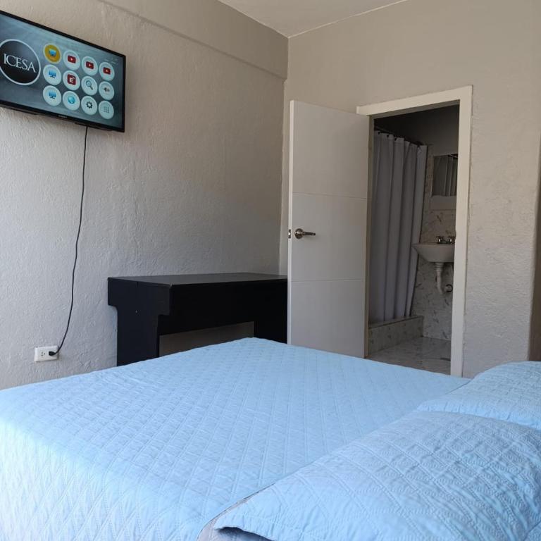 Hostal Siberia Cuenca - Habitación Doble - 8