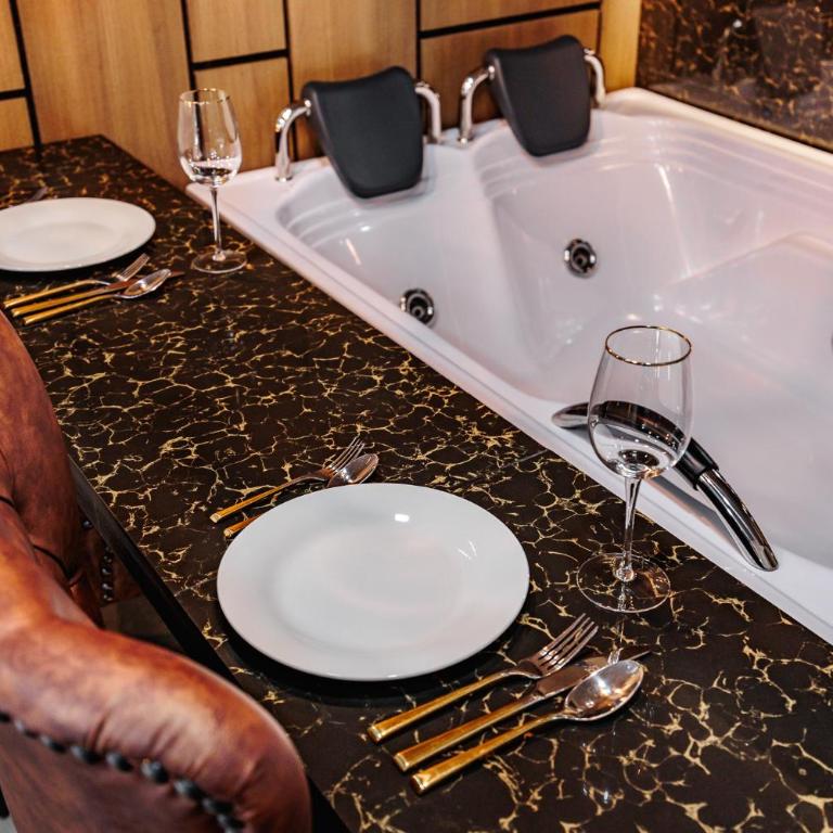 Hotel One Laureles - Habitación Doble con bañera de hidromasaje - 7