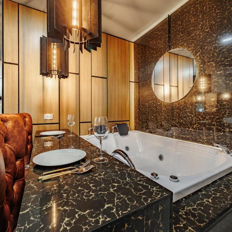 Hotel One Laureles - Habitación Doble con bañera de hidromasaje - 8