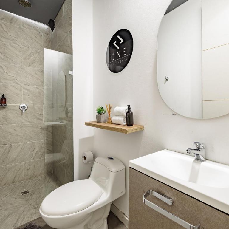 Hotel One Laureles - Suite con bañera de hidromasaje - 5