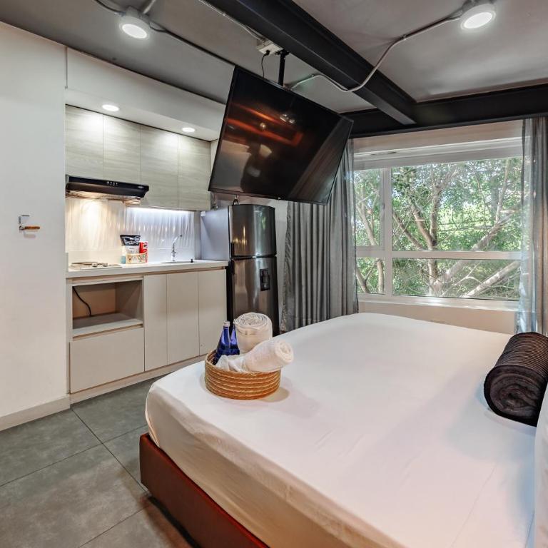 Hotel One Laureles - Suite Deluxe con bañera de hidromasaje - 2