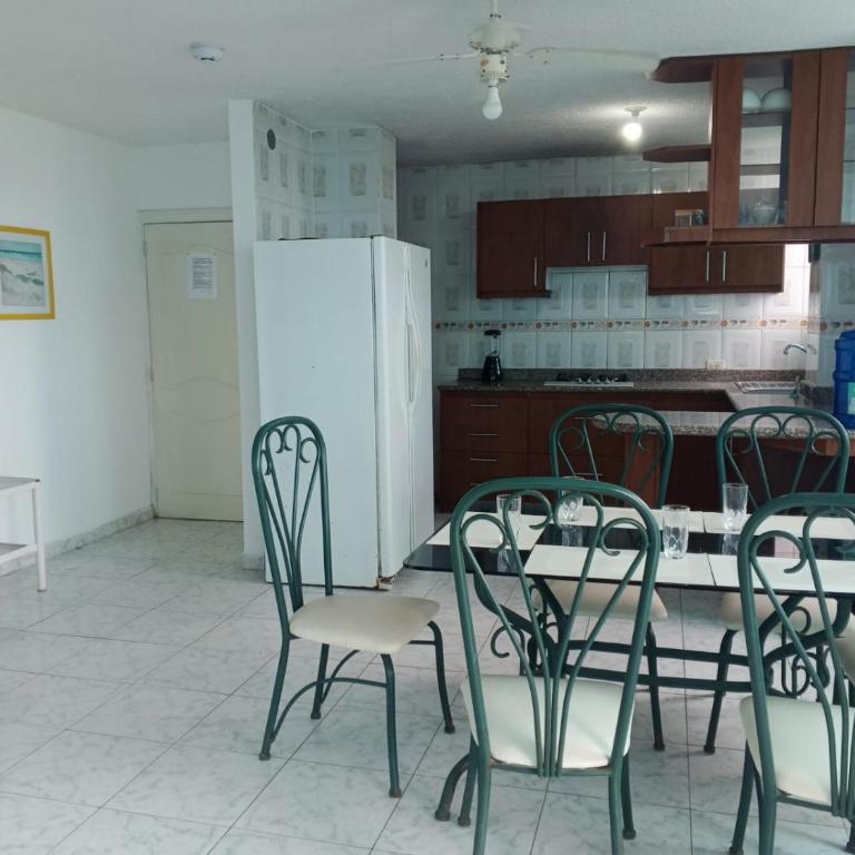 Tonsupa Relax Departament - Three-Bedroom Apartment - 4