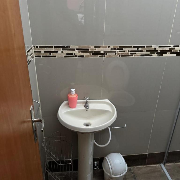 Residencia Las Lomitas - Double Room - 3