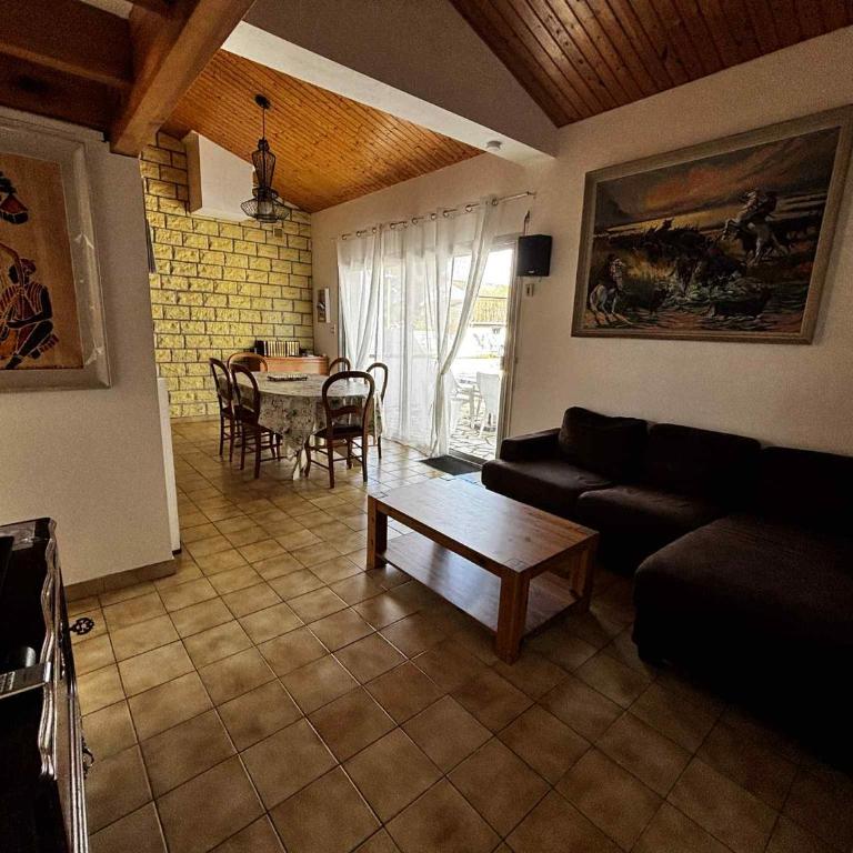 Maison calme à La Terrière, proche plage et commerces - FR-1-194-335 - Vacation Home - 3