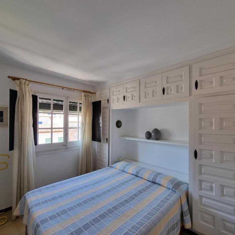 Acogedor apartamento en L'Escala cerca de la playa - HISP-236-136 - Apartment - 4