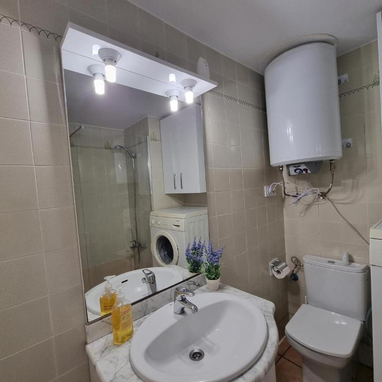 Apartamento con terraza a 200m de la playa de Riells - HISP-236-170 - Apartment - 16