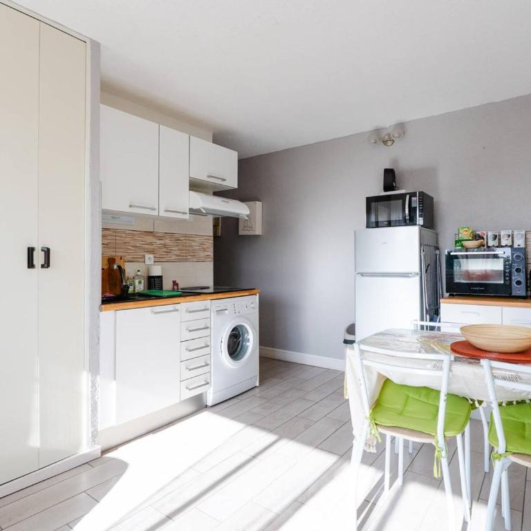Charmant T2 rénové proche plage avec WIFI inclus - FR-1-409-294 - Apartment - 2