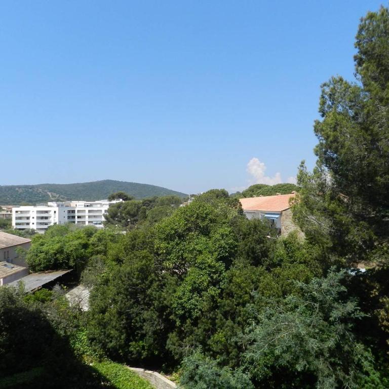 Appartement Moderne 2 pièces à Bormes - Terrasse et Parking - FR-1-251-925 - Apartamento - 10