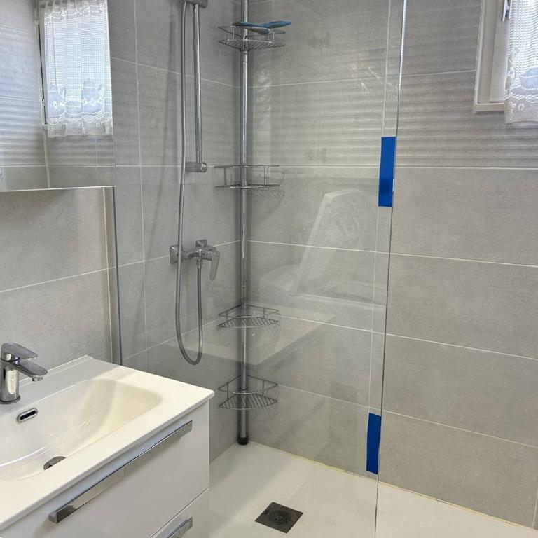 Appartement 2 pièces 4 pers, Bormes-les-Mimosas, Plage - FR-1-251-924 - Apartment - 6