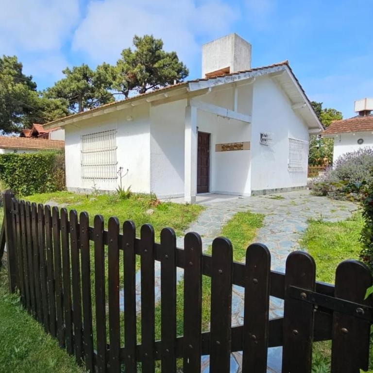 Chalet pinamar mar del ostende - Two-Bedroom House - 7