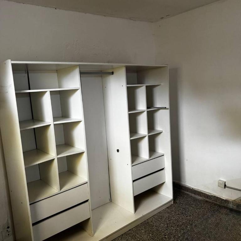 Casa de atrás, entrada por porton - One-Bedroom Apartment - 4