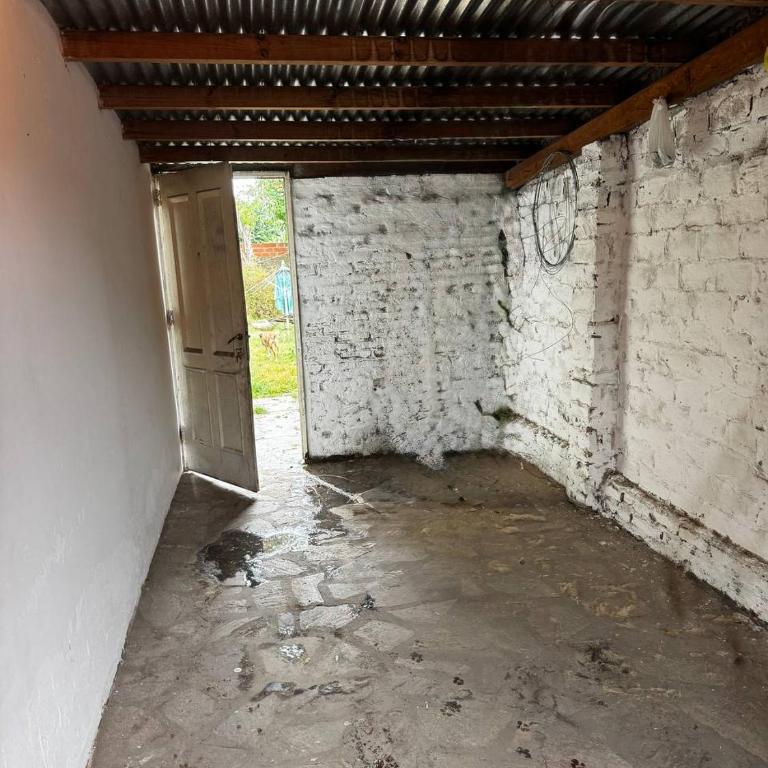 Casa de atrás, entrada por porton - One-Bedroom Apartment - 8