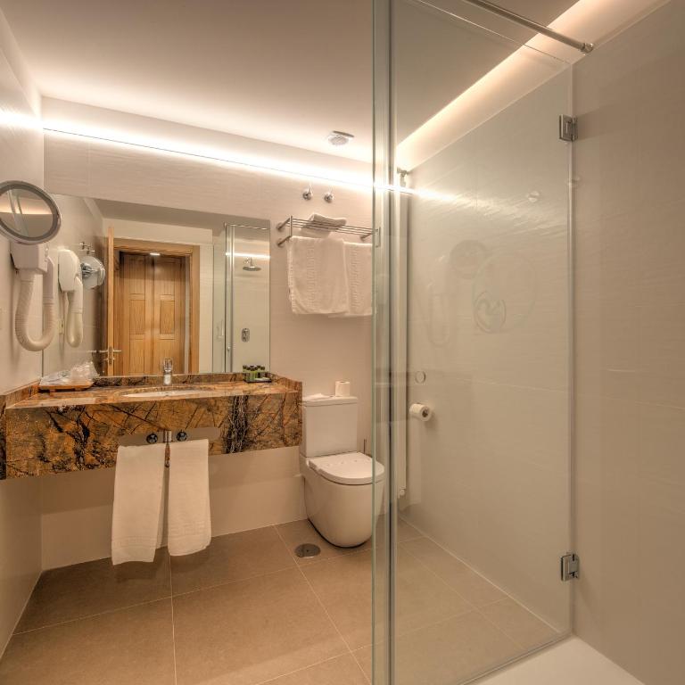 Hotel Real Colegiata San Isidoro - Habitación Doble Superior con aparcamiento gratuito - 17