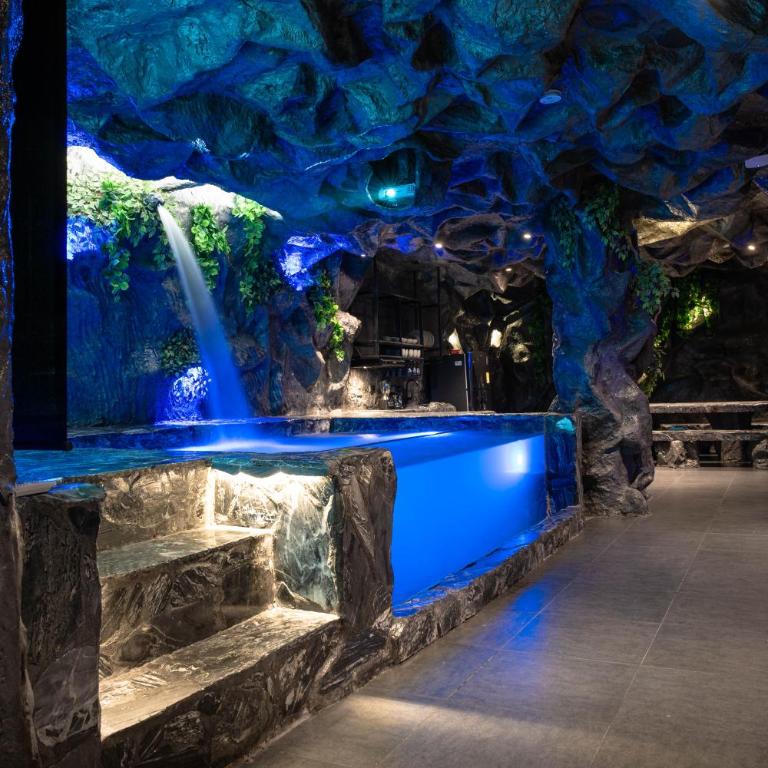 La Rock Club House - Five-Bedroom Deluxe Apartment - 4