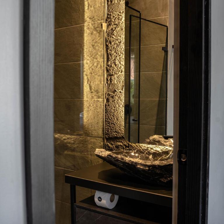 La Rock Club House - Three-Bedroom Deluxe Apartment - 17