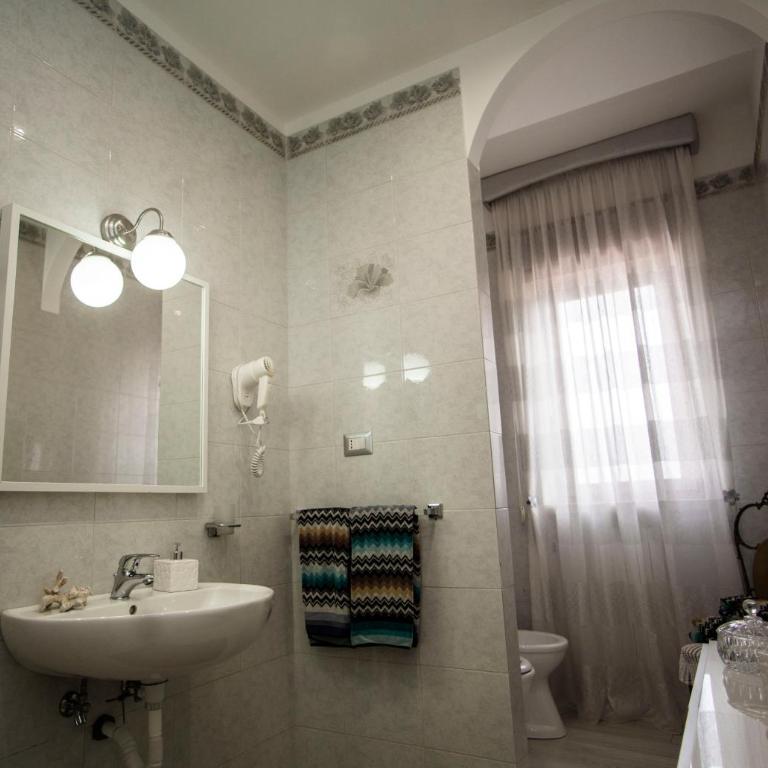 B&b GIARDINO DELLE ZAGARE - Camera Matrimoniale con Bagno Privato - 17