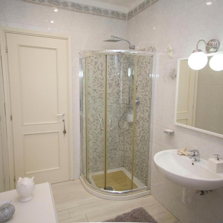 B&b GIARDINO DELLE ZAGARE - Camera Matrimoniale con Bagno Privato - 18