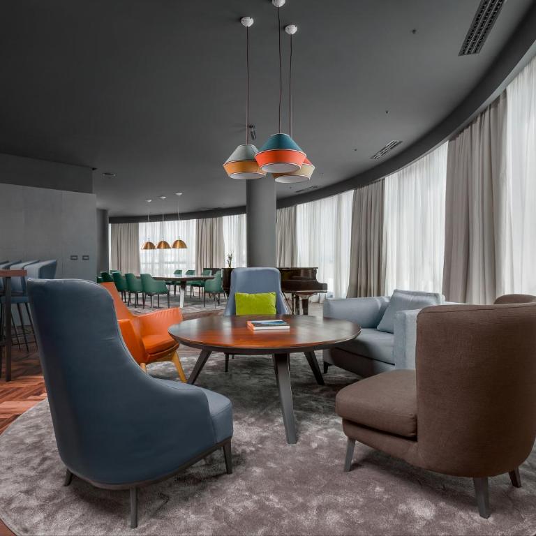 Crowne Plaza Podgorica by IHG - Penthouse Suite - 1