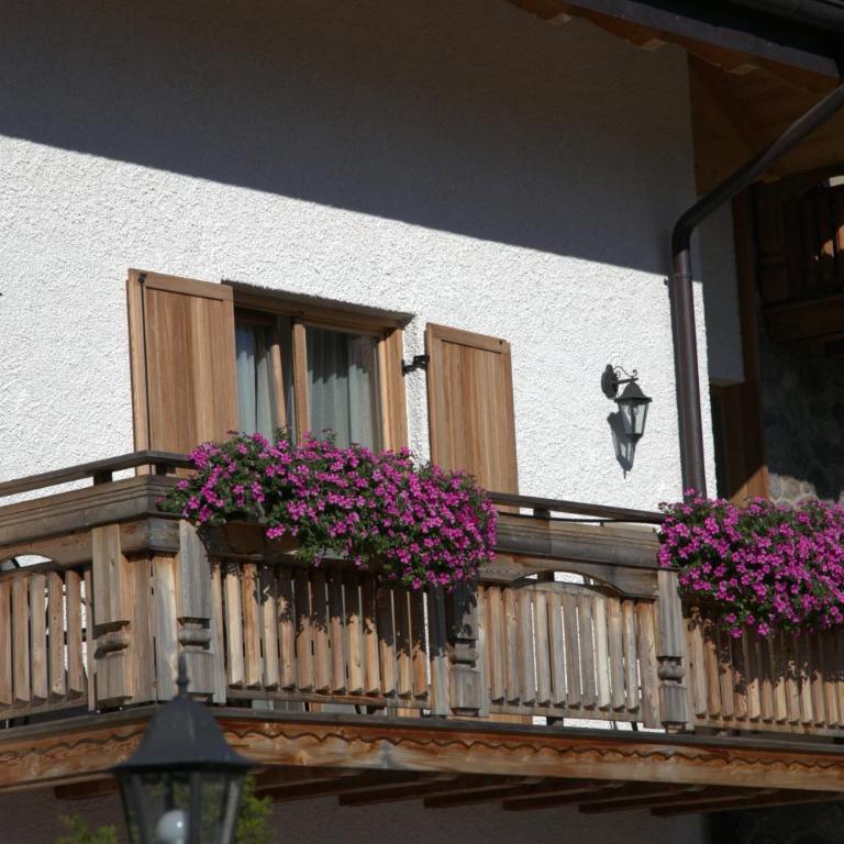 Agriturismo Ai Castioni - Deluxe Doppel-/Zweibettzimmer mit Seeblick - 4