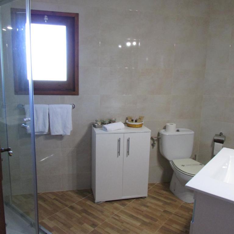 Hostal Can Bassalis - Habitación Doble - 1 o 2 camas - 8