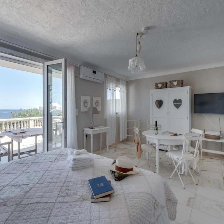 Luxury Villa with Jacuzzi in Les Issambres - Appartement 4 Chambres - 17