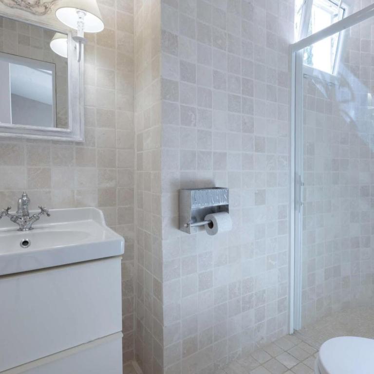 Luxury Villa with Jacuzzi in Les Issambres - Appartement 4 Chambres - 28