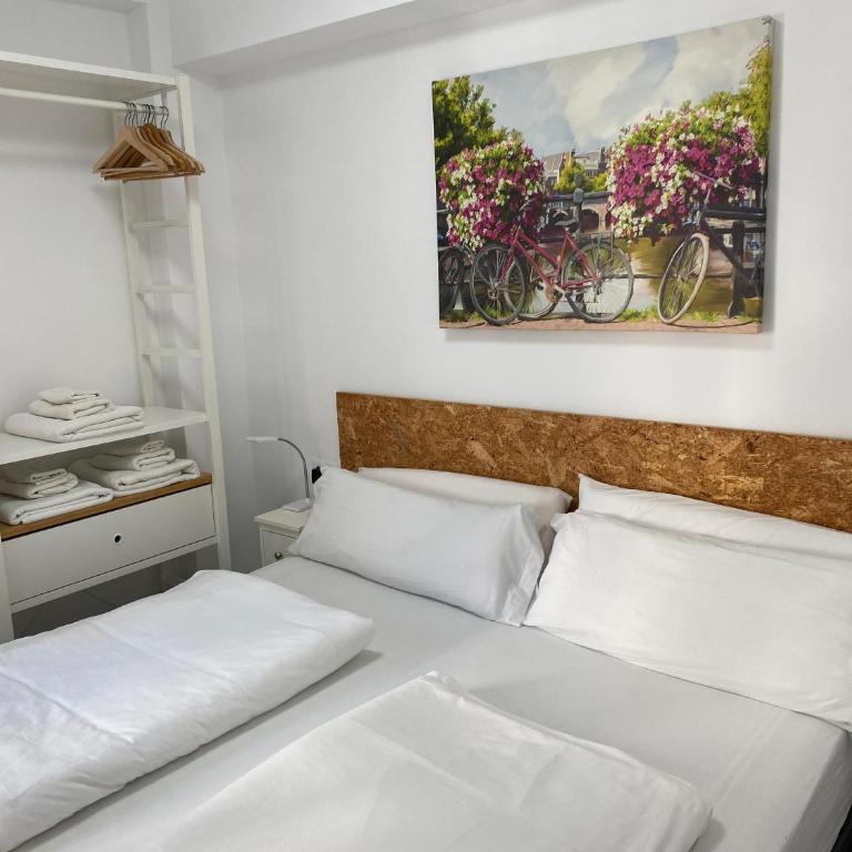 ¡A un paso de peatonal del Balcón de Europa! - One-Bedroom Apartment - 22