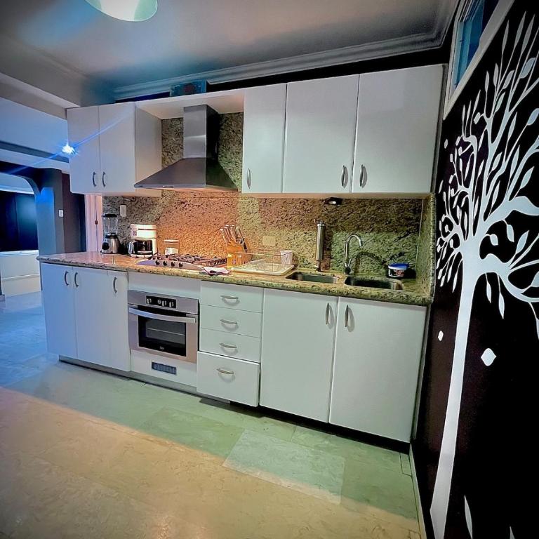 Cozy Apartment San Bernardino Caracas - Two-Bedroom Apartment - 12