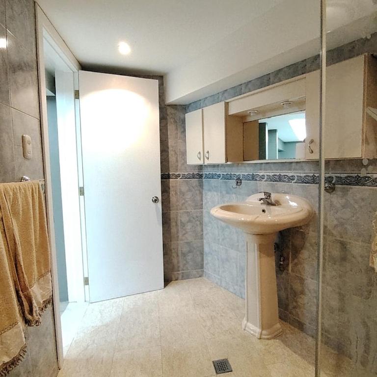 Cozy Apartment San Bernardino Caracas - Two-Bedroom Apartment - 25