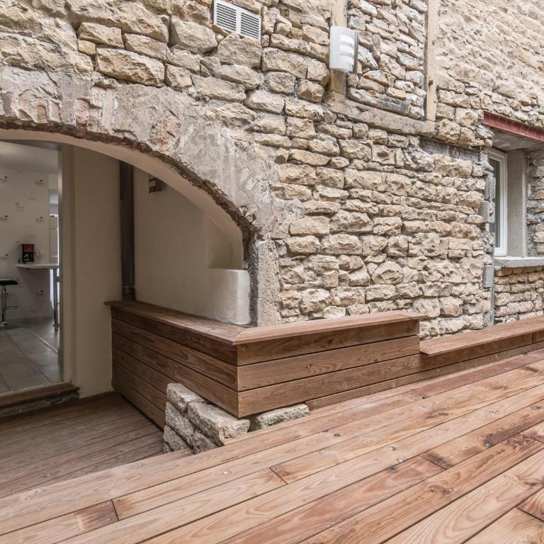 Appart Hôtel Bourgoin - Apartment with Terrace - 17