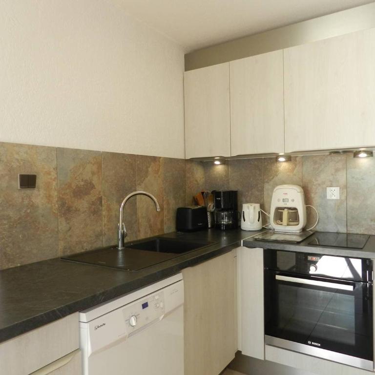 Appartement 2 Pièces, Climatisé, Parking, 4 Couchages - FR-1-251-927 - Appartement - 5