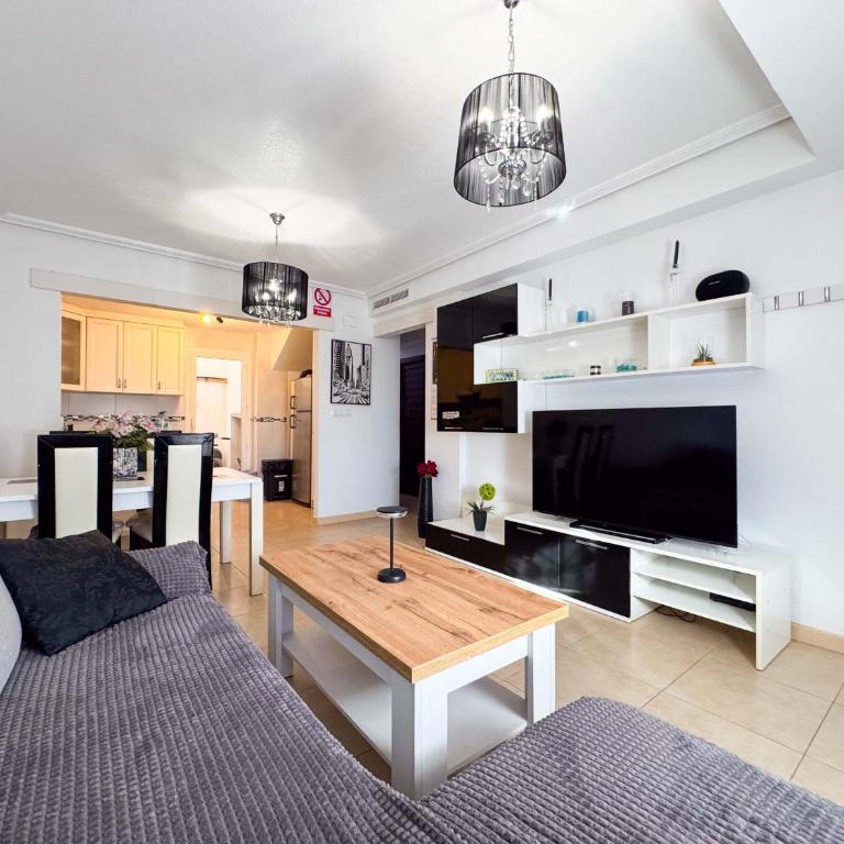 Altos Bahia Magic - Three-Bedroom House - 16