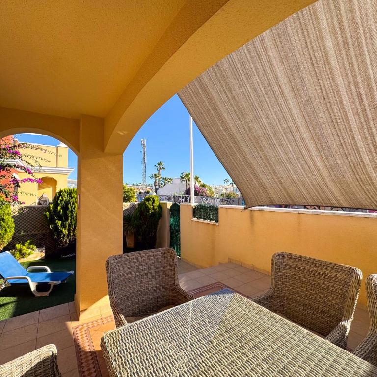 Altos Bahia Magic - Three-Bedroom House - 3