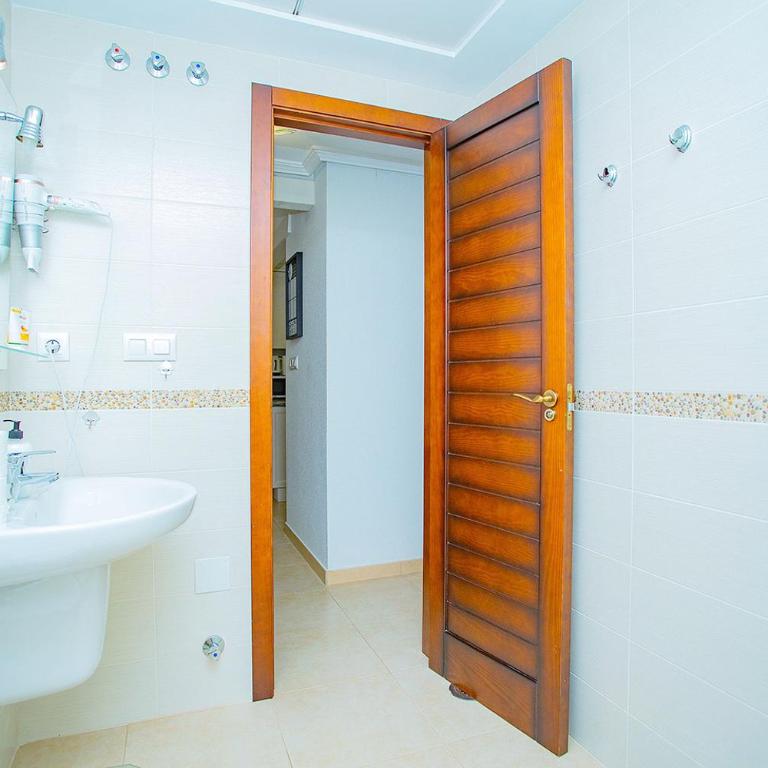 Altos Bahia Magic - Three-Bedroom House - 20