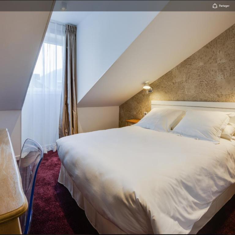 Hôtel Catalpa - Chambre Double Mansardée - 3