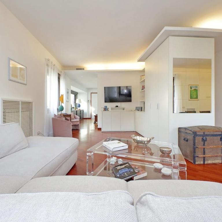 POOL-Balcony-JACUZZi-AirCond-Wifi-Luxury Apartment - Deluxe Apartment mit 1 Schlafzimmer - 11