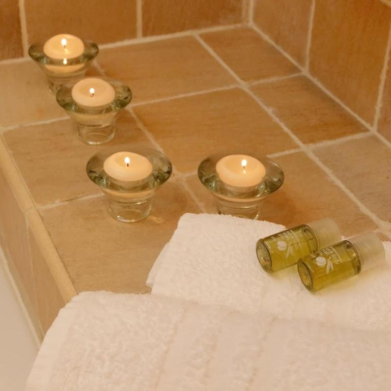 POOL-Balcony-JACUZZi-AirCond-Wifi-Luxury Apartment - Deluxe Apartment mit 1 Schlafzimmer - 23