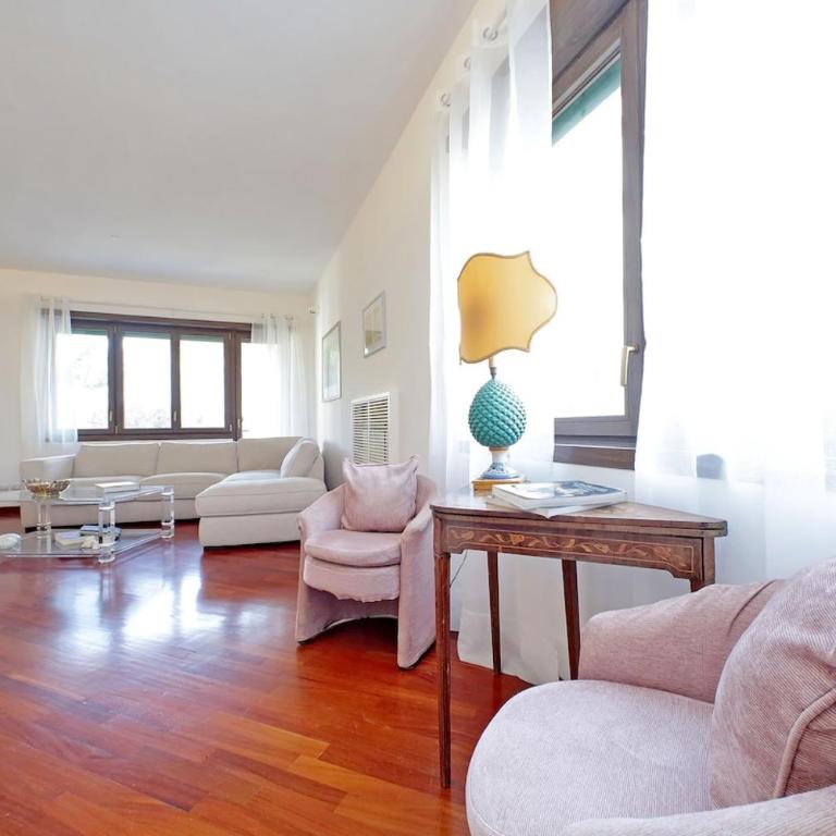 POOL-Balcony-JACUZZi-AirCond-Wifi-Luxury Apartment - Deluxe Apartment mit 1 Schlafzimmer - 52