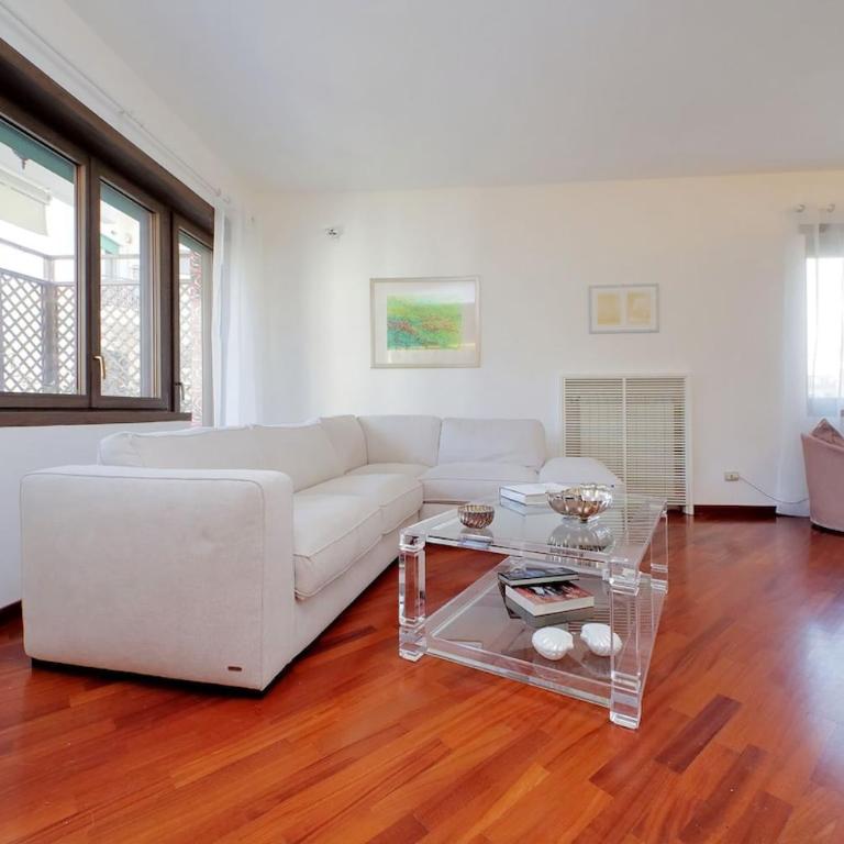 POOL-Balcony-JACUZZi-AirCond-Wifi-Luxury Apartment - Deluxe Apartment mit 1 Schlafzimmer - 39