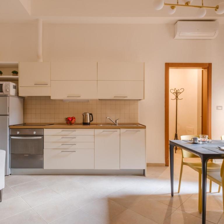 Residenza Ariosto by Studio Vita - Appartamento con 2 Camere da Letto - 2