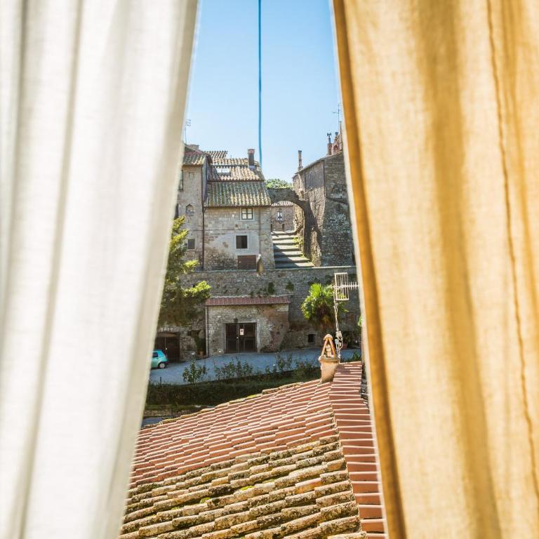 Viterbo Antica - centro storico - Camera Deluxe Matrimoniale/Doppia con Letti Singoli - 11