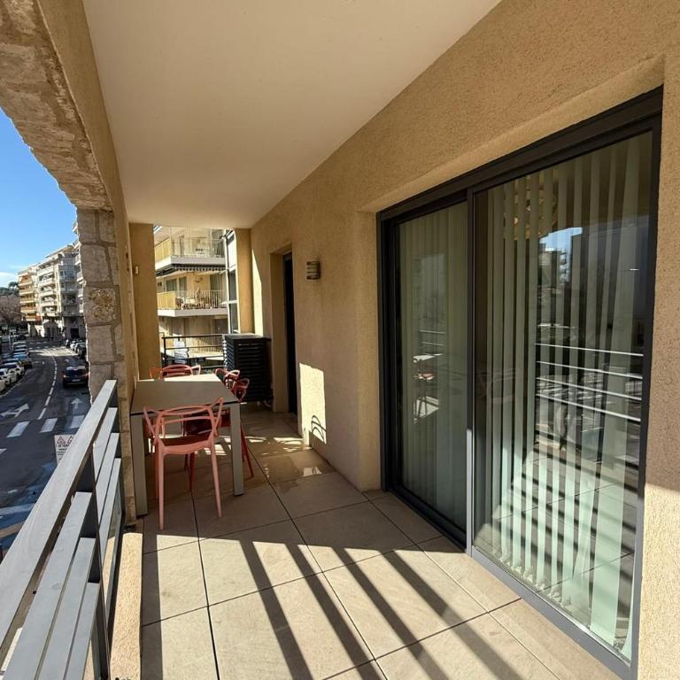 Superb apartment for 4 Sea view & terrace Private parking - Apartment - 15