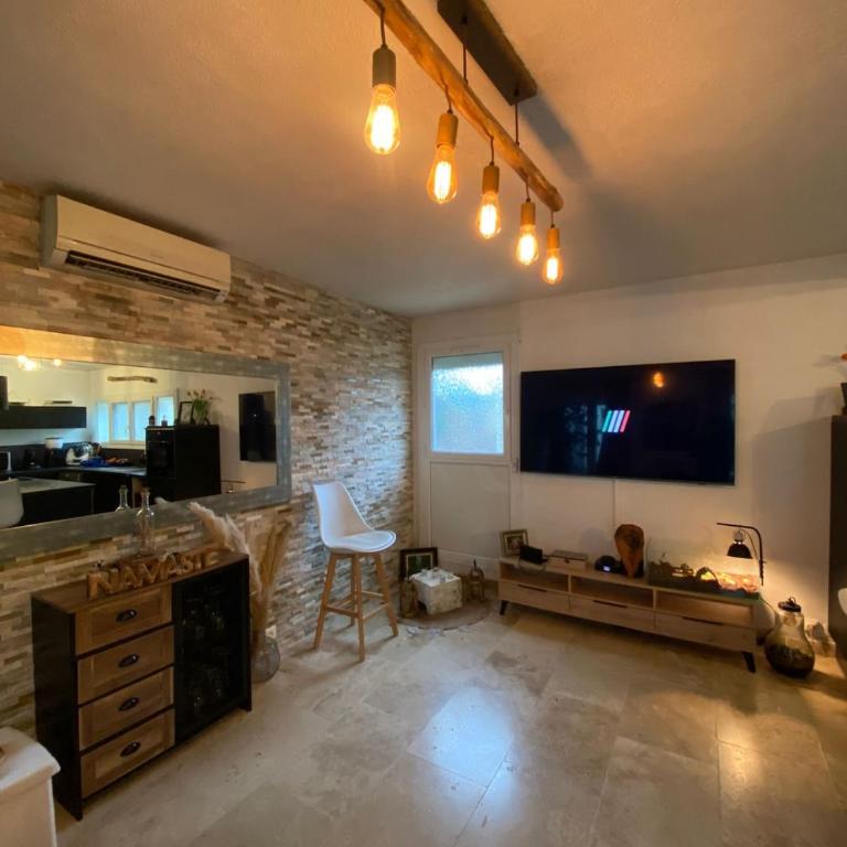 Maison Arlesienne - Villa 1 Chambre - 36