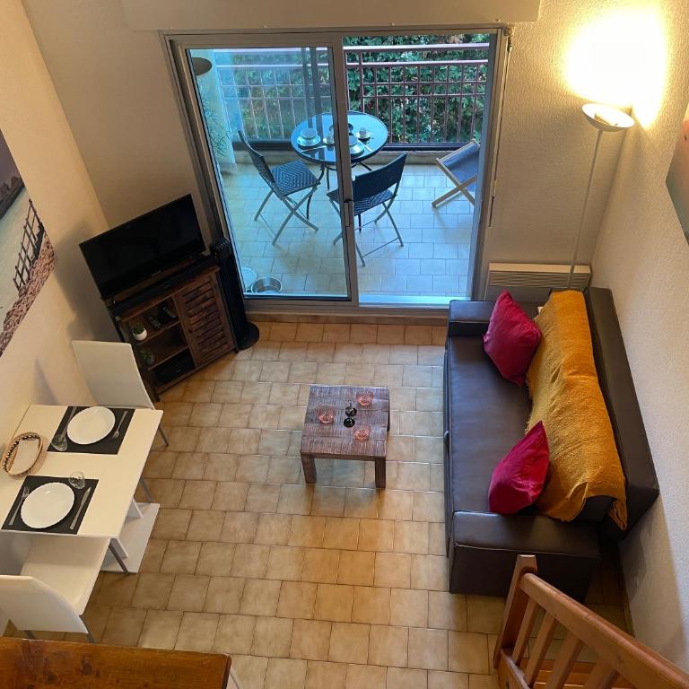 Joli appartement en bordure de mer à 15 minutes du port de Bandol - Appartement 1 Chambre - 2