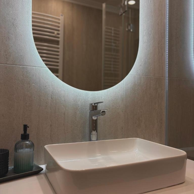 Guest House Panorama Aqualux with Free Parking - Double Room with River View - 8