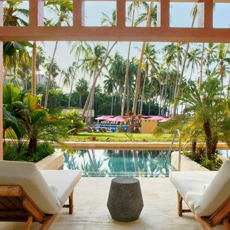 The Westin Playa Vallarta, an All-Inclusive Resort - Adults Only Junior King Suite with Sofa Bed and Swim-Up Pool - 2
