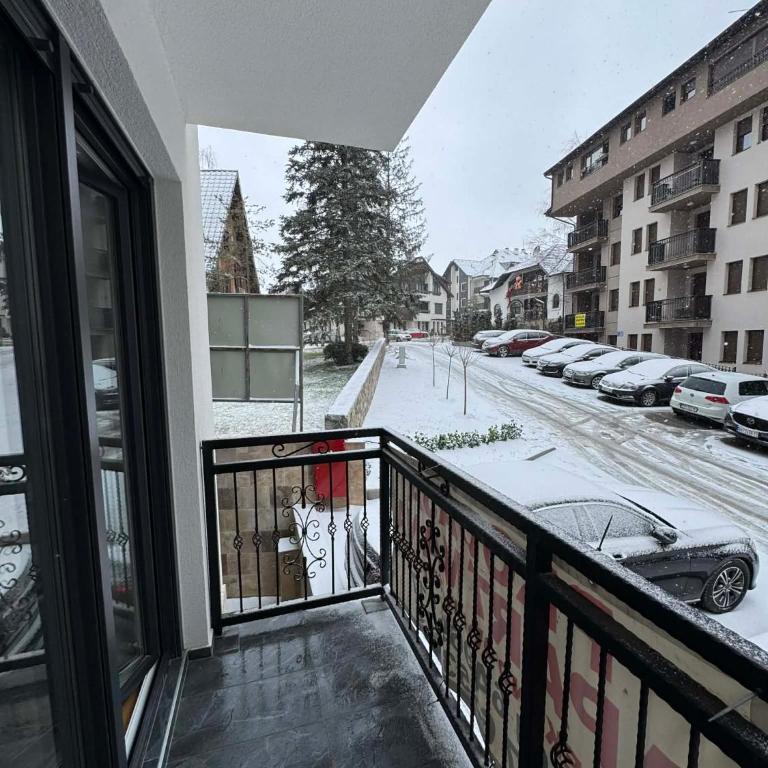 Apart-hotel Antique 10 - One-Bedroom Apartment - 9