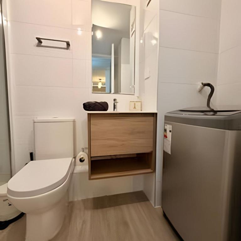Luminoso 1D 1B en Las Condes con excelente ubicación - One-Bedroom Apartment - 15