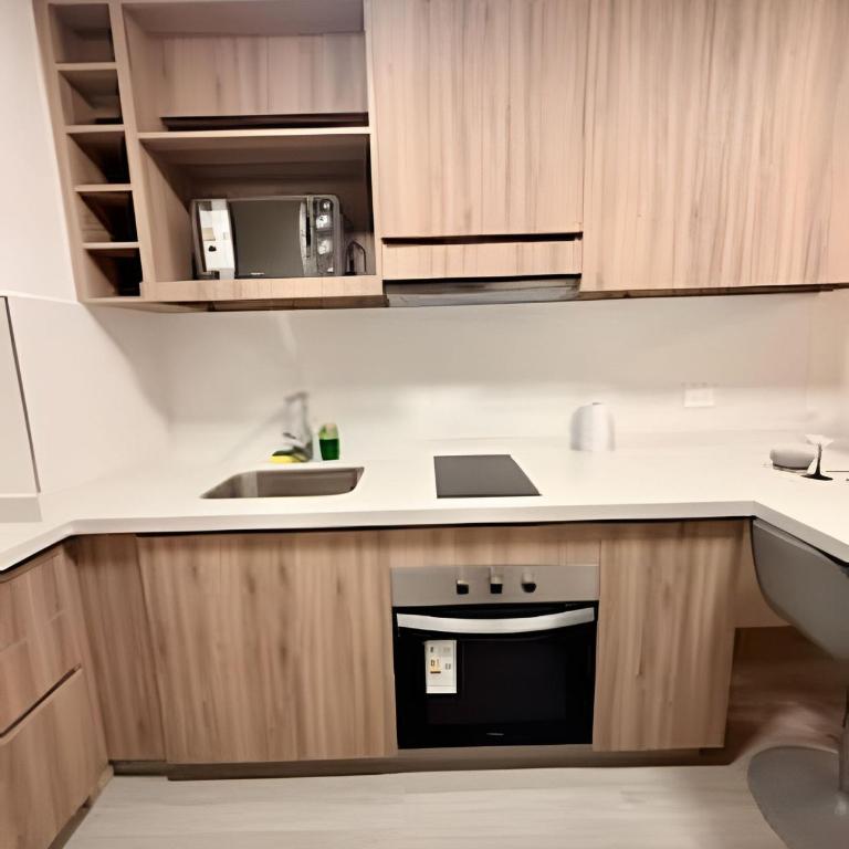 Luminoso 1D 1B en Las Condes con excelente ubicación - One-Bedroom Apartment - 26